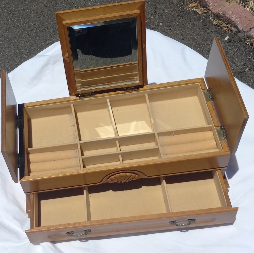Vintage Jewelry Box Brown Unique Wooded Jewelry Storage Box With Vanity Drawer